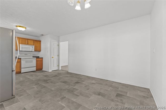 5512 Ascent Drive, Hope Mills, NC 28348