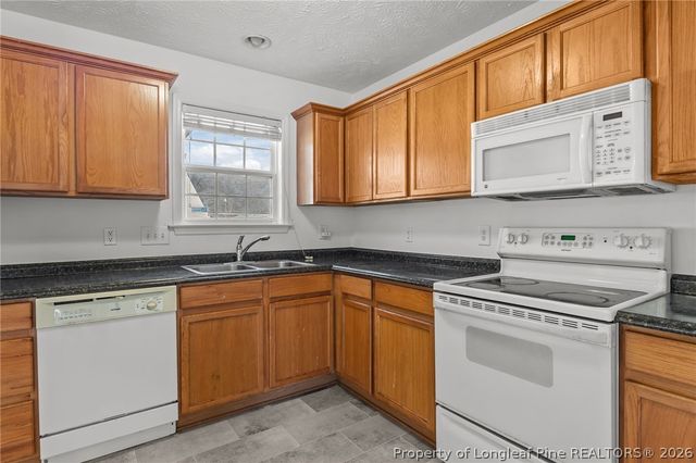 5512 Ascent Drive, Hope Mills, NC 28348