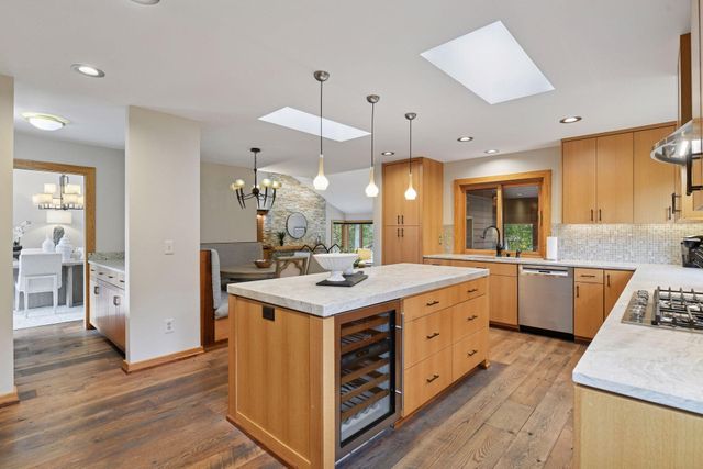 5880 Boulder Bridge Lane, Excelsior, MN 55331