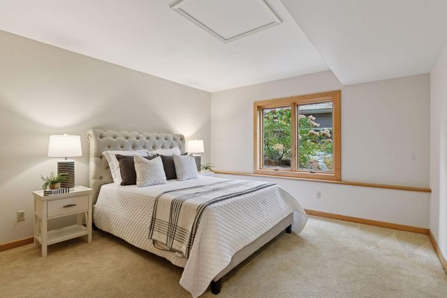 5880 Boulder Bridge Lane, Excelsior, MN 55331