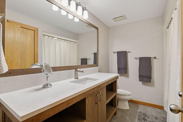 5880 Boulder Bridge Lane, Excelsior, MN 55331