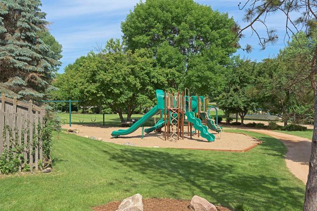 5880 Boulder Bridge Lane, Excelsior, MN 55331