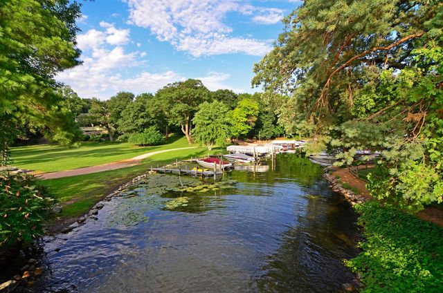 5880 Boulder Bridge Lane, Excelsior, MN 55331