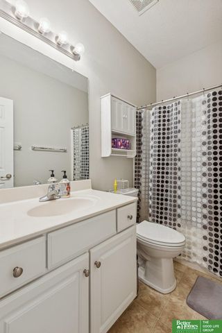 5111 N 155th Street, Omaha, NE 68116