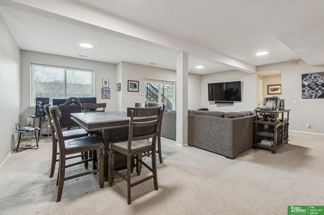 5111 N 155th Street, Omaha, NE 68116