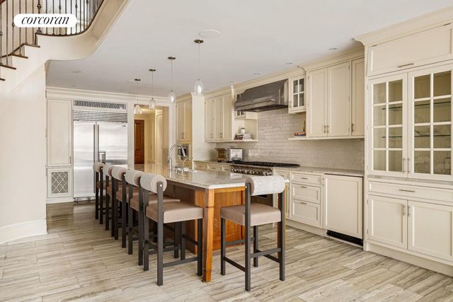 435 E 87TH Street, New York City, NY 10128