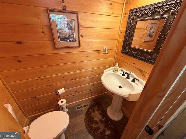 740 Highland Gap, Mineral Bluff, GA 30559