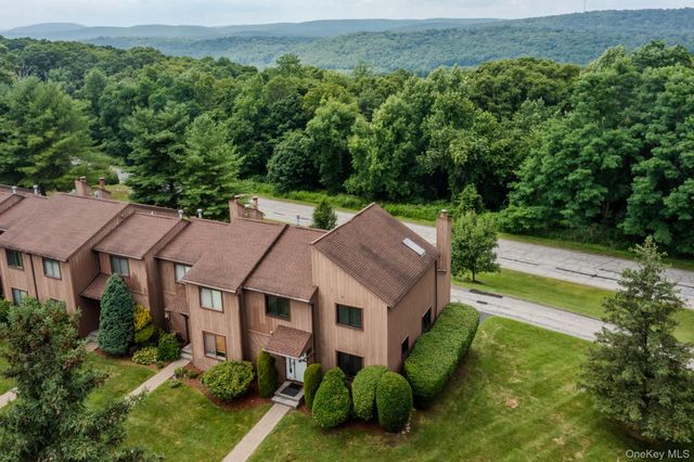 95 Wild Birch Farms, Cortlandt Manor, NY 10567
