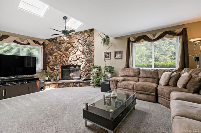 95 Wild Birch Farms, Cortlandt Manor, NY 10567