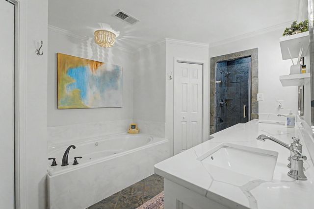 8790 KNOB OAK CV, Germantown, TN 38139