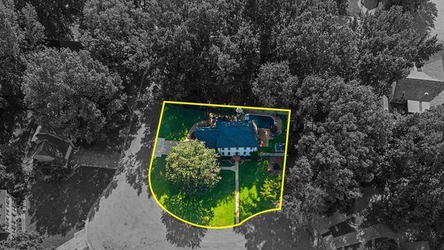 8790 KNOB OAK CV, Germantown, TN 38139