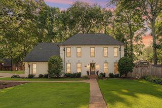 8790 KNOB OAK CV, Germantown, TN 38139
