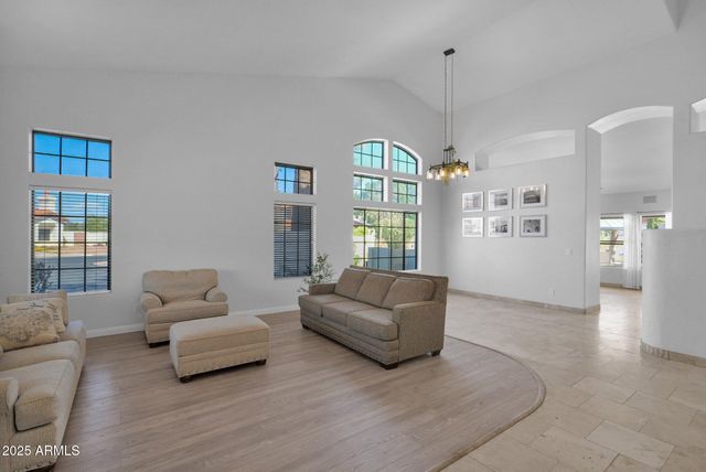 12407 N 54TH Avenue, Glendale, AZ 85304