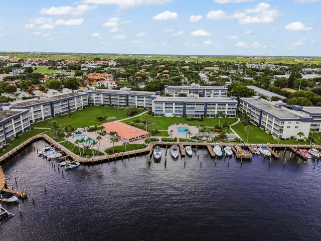 3351 SPANISH Trail 413, Delray Beach, FL 33483