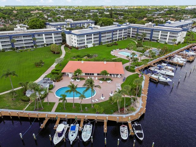 3351 SPANISH Trail 413, Delray Beach, FL 33483