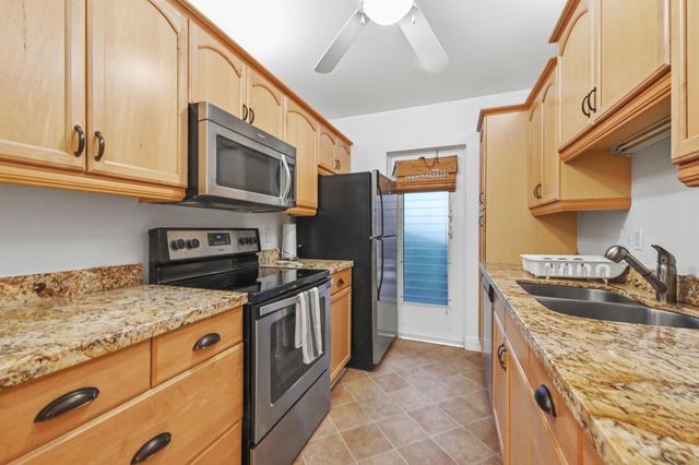 3351 SPANISH Trail 413, Delray Beach, FL 33483