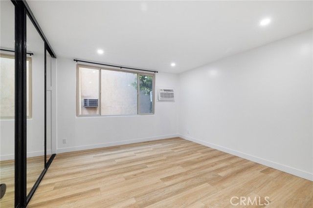 17000 Burbank Boulevard 101, Encino (los Angeles), CA 91316