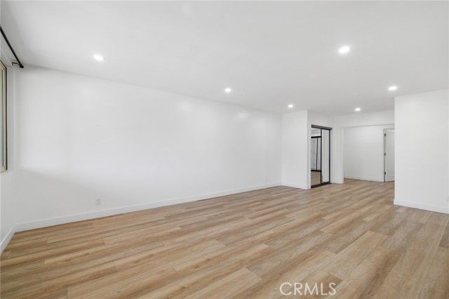 17000 Burbank Boulevard 101, Encino (los Angeles), CA 91316