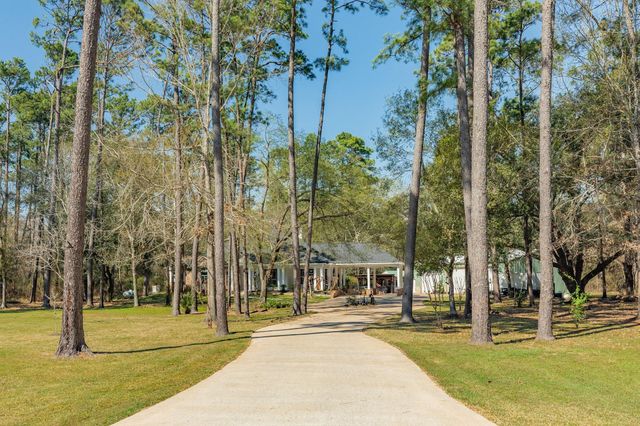 7210 Timberwilde Drive, Alvin, TX 77511