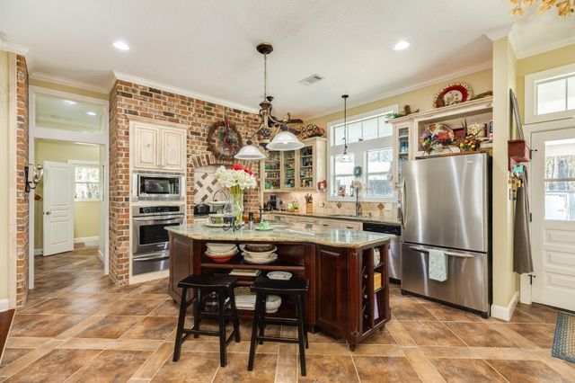 7210 Timberwilde Drive, Alvin, TX 77511