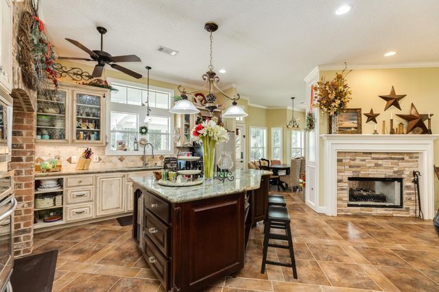 7210 Timberwilde Drive, Alvin, TX 77511