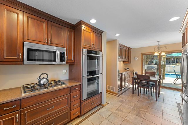8119 Lower 129th Court, Apple Valley, MN 55124