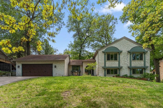 8119 Lower 129th Court, Apple Valley, MN 55124