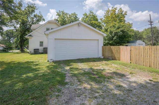 216 W 4th Street, Lawson, MO 64062