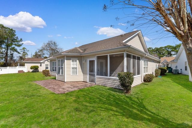 2423 Glen Dr., Little River, SC 29566