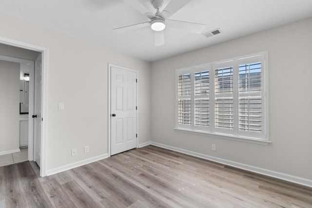 2423 Glen Dr., Little River, SC 29566