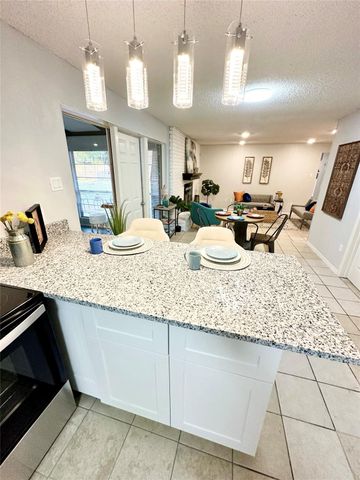 2111 Warwick Drive, Arlington, TX 76015