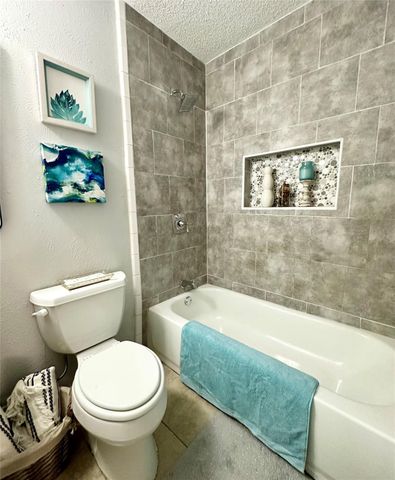 2111 Warwick Drive, Arlington, TX 76015