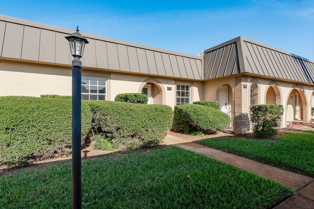 4229 STRATFORD DRIVE 4229, New Port Richey, FL 34652