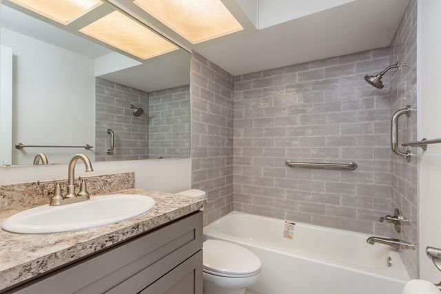 4229 STRATFORD DRIVE 4229, New Port Richey, FL 34652