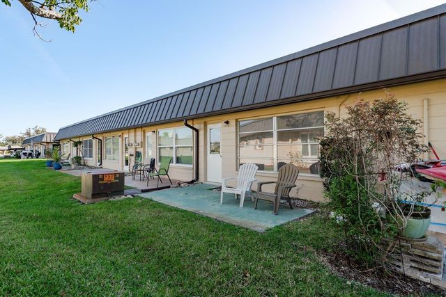 4229 STRATFORD DRIVE 4229, New Port Richey, FL 34652