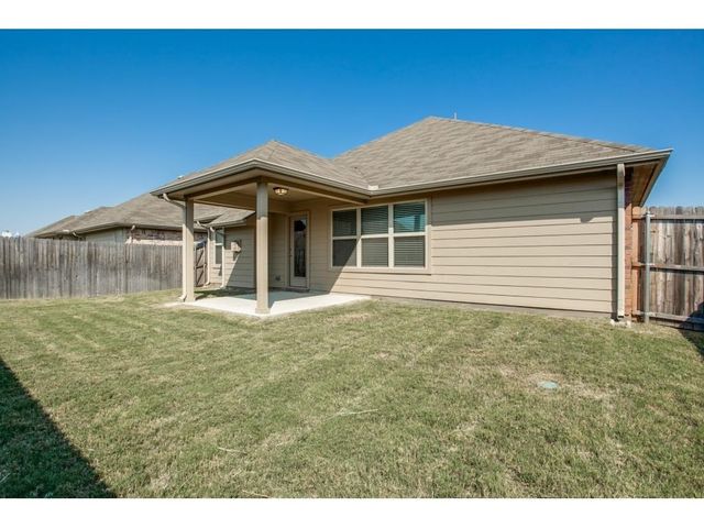 1120 Villa Paloma Boulevard, Little Elm, TX 75068