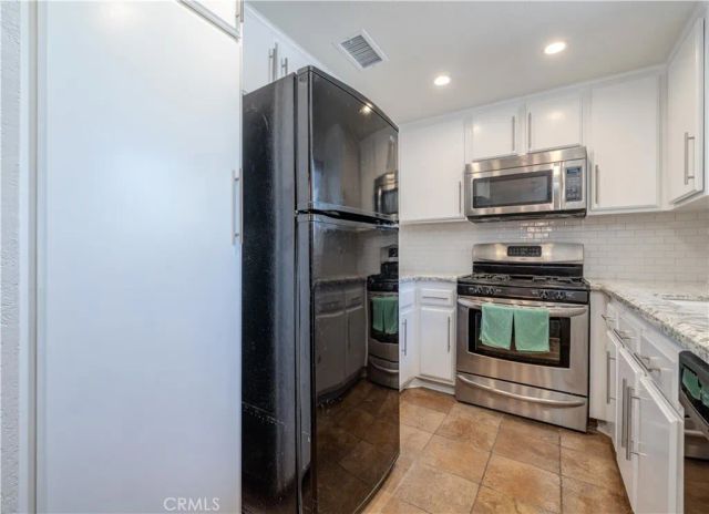 10360 E Briar Oaks A, Stanton, CA 90680