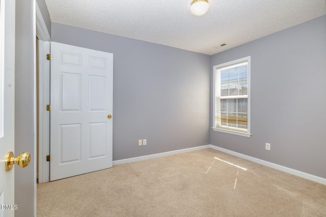 2116 Metacomet Way, Raleigh, NC 27604