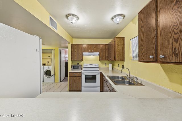 1665 W Calle Del Rey, Tucson, AZ 85713