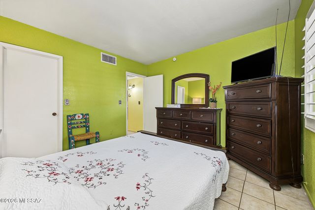 1665 W Calle Del Rey, Tucson, AZ 85713