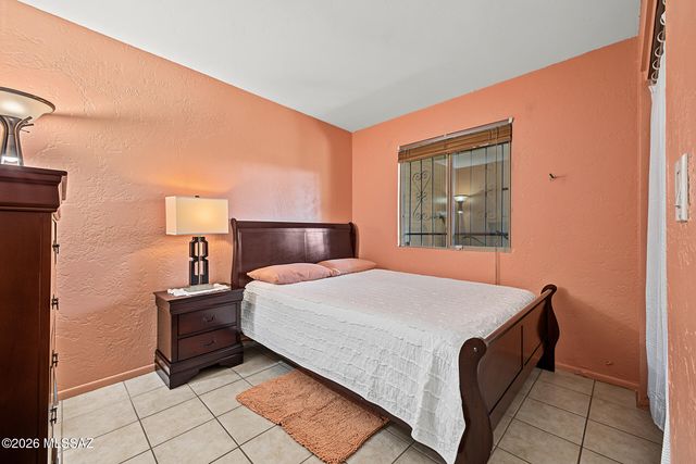 1665 W Calle Del Rey, Tucson, AZ 85713