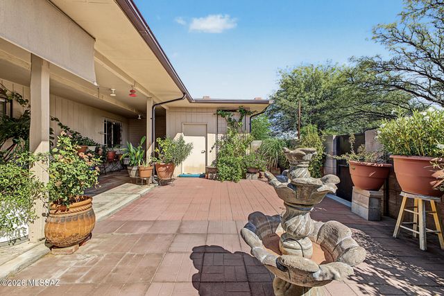 1665 W Calle Del Rey, Tucson, AZ 85713
