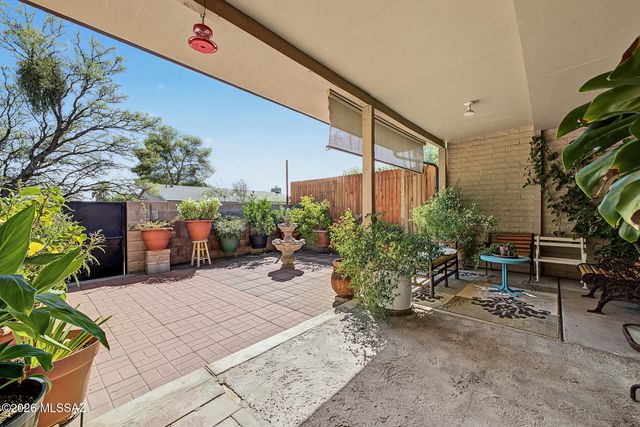 1665 W Calle Del Rey, Tucson, AZ 85713