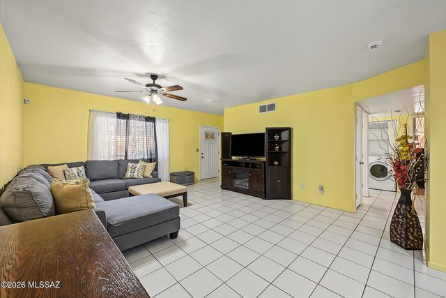 1665 W Calle Del Rey, Tucson, AZ 85713