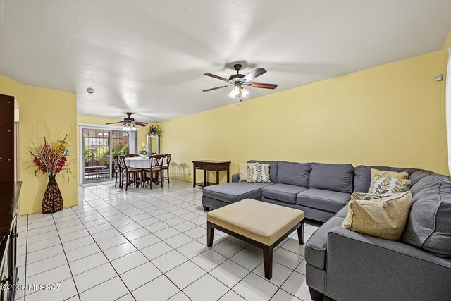 1665 W Calle Del Rey, Tucson, AZ 85713