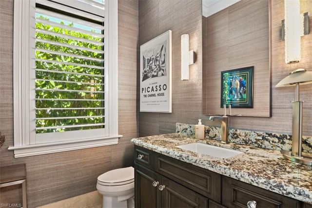 2220 Residence CIR, Naples, FL 34105
