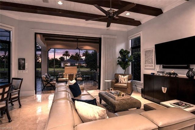 2220 Residence CIR, Naples, FL 34105