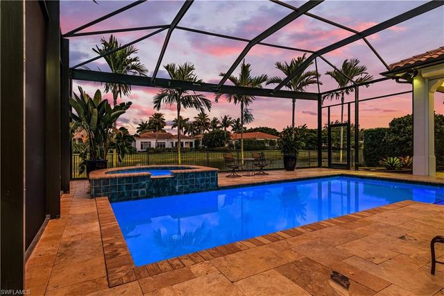 2220 Residence CIR, Naples, FL 34105