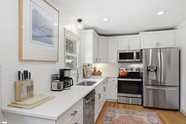 101 Dove Lane, Taylors, SC 29687