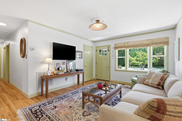101 Dove Lane, Taylors, SC 29687